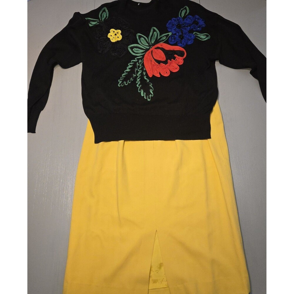 Vtg Escada Womans Sweater & Dress Combo Embroidered Sequin Flower Knit Size 44